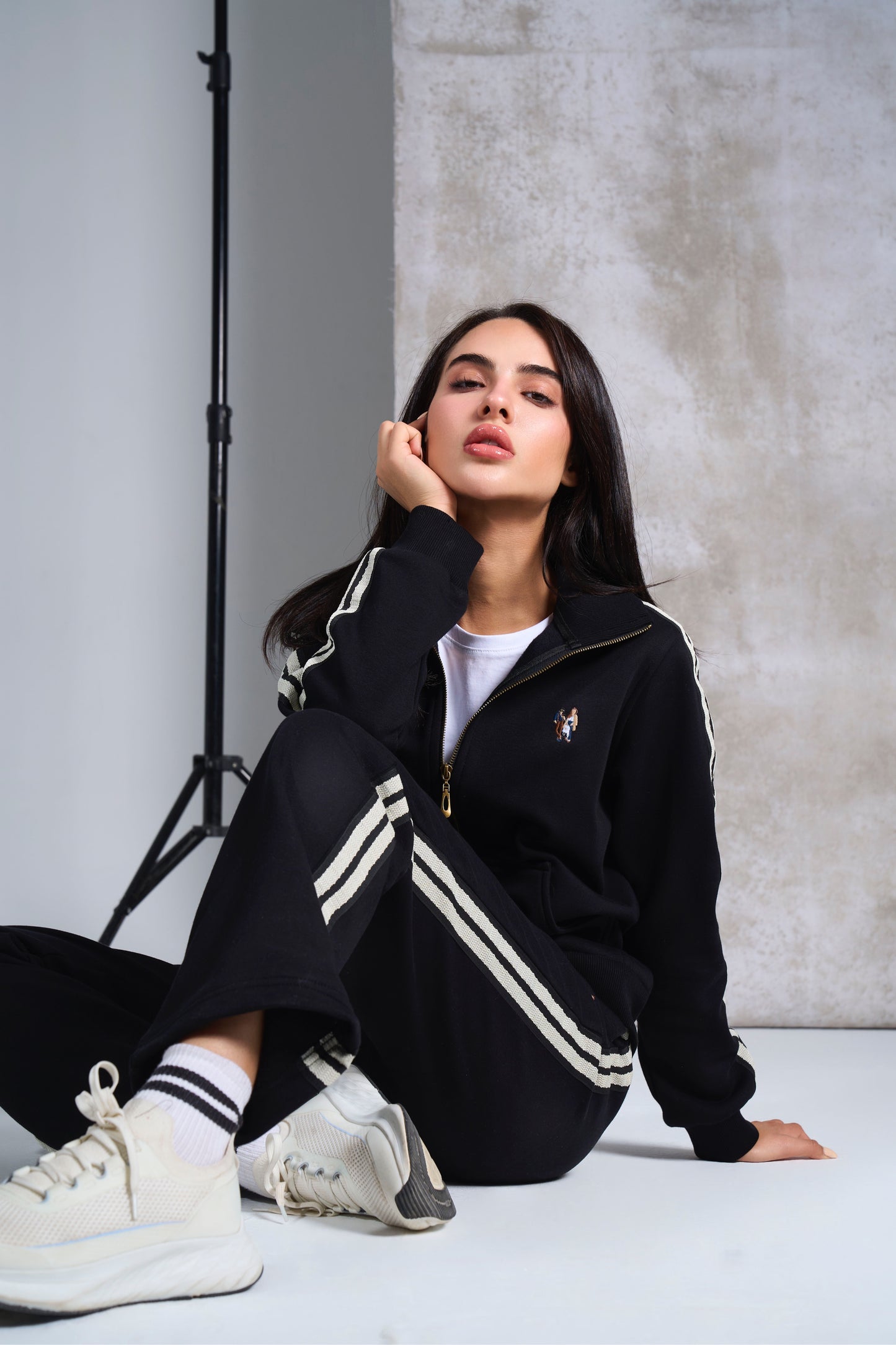Regular fit striped track suit
